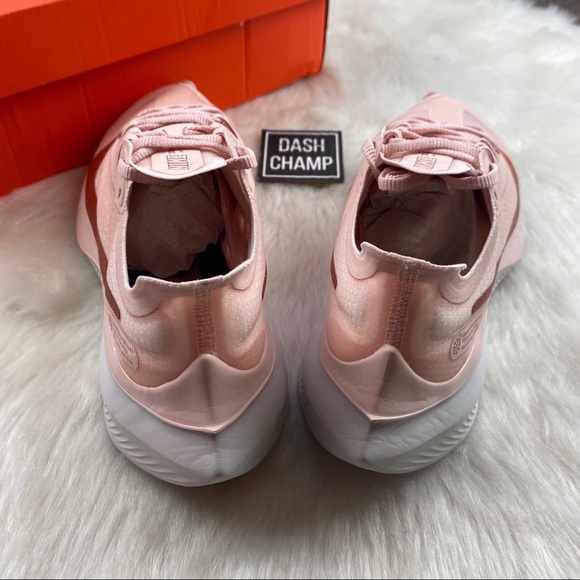 Nike Zoom Gravity Pink Athletic Shoes - Picture 5 of 6